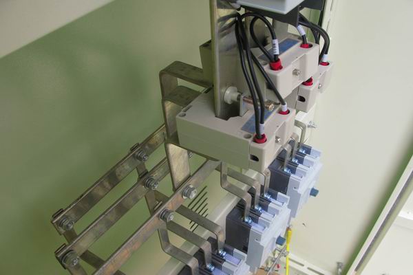 黑龙江配电柜-应急照明配电柜使用对工作人员的具